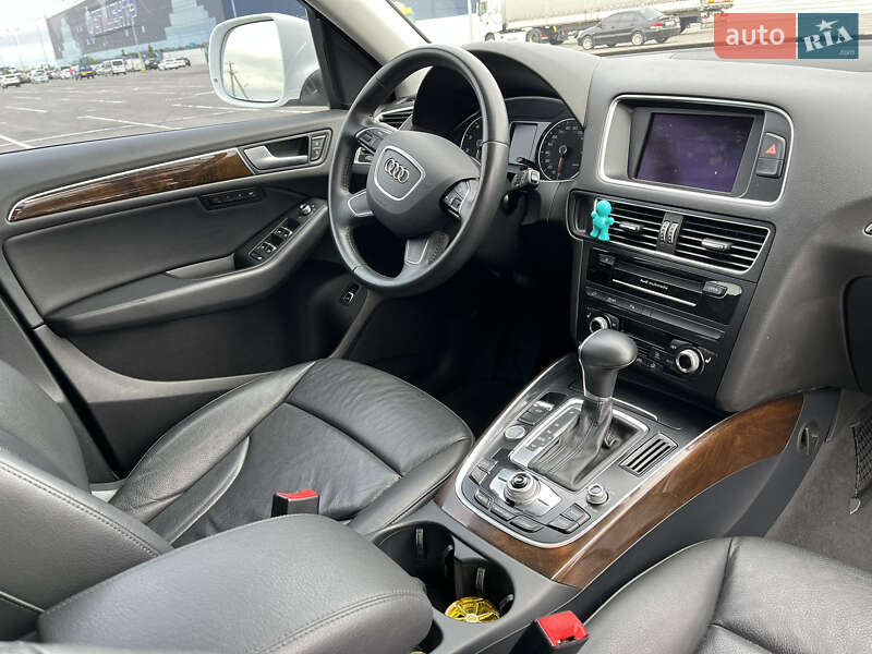 Позашляховик / Кросовер Audi Q5 2013 в Львові