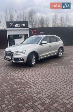 Позашляховик / Кросовер Audi Q5 2015 в Рівному