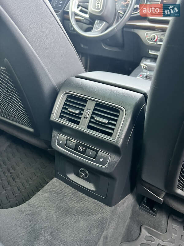 Внедорожник / Кроссовер Audi Q5 2018 в Шептицькому