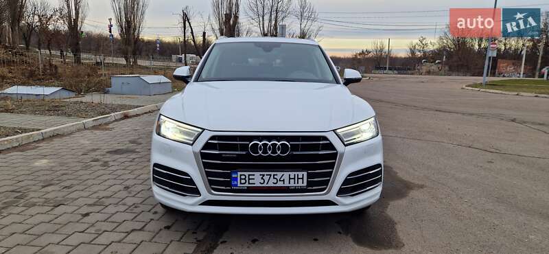 Внедорожник / Кроссовер Audi Q5 2019 в 