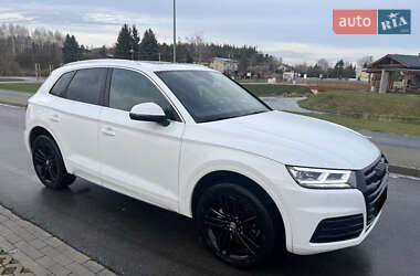 Позашляховик / Кросовер Audi Q5 2018 в Києві