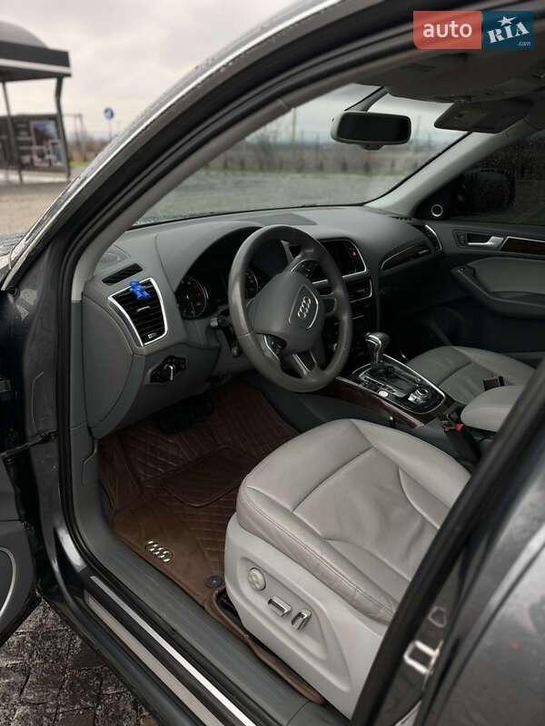 Внедорожник / Кроссовер Audi Q5 2013 в Великом Раковце