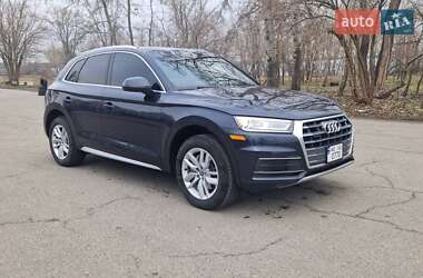 Позашляховик / Кросовер Audi Q5 2019 в Дніпрі