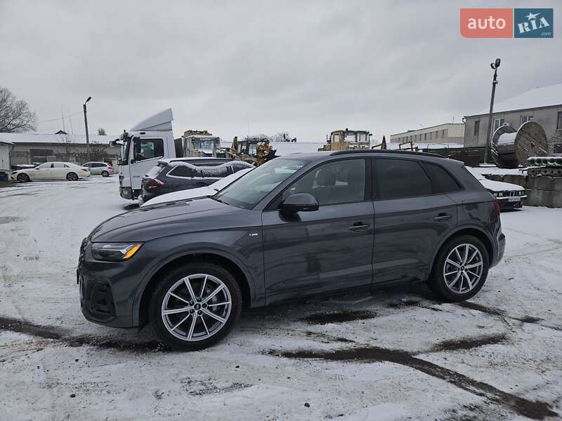 Внедорожник / Кроссовер Audi Q5 2021 в Виннице