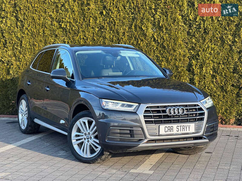 Внедорожник / Кроссовер Audi Q5 2017 в Стрые