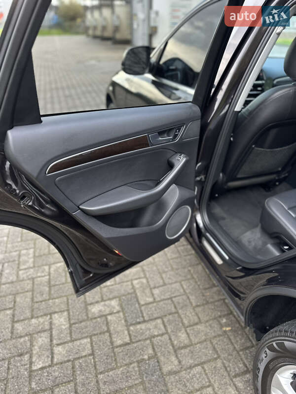 Внедорожник / Кроссовер Audi Q5 2013 в Киеве