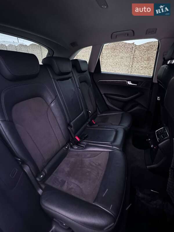 Внедорожник / Кроссовер Audi Q5 2012 в Тростянце