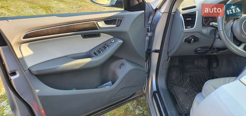 Внедорожник / Кроссовер Audi Q5 2014 в Полтаве