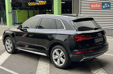 Внедорожник / Кроссовер Audi Q5 2019 в 