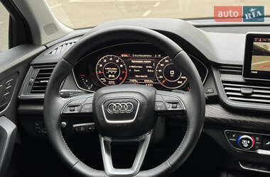 Внедорожник / Кроссовер Audi Q5 2019 в 