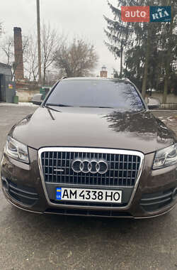 Внедорожник / Кроссовер Audi Q5 2011 в Радомышле