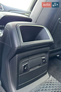 Внедорожник / Кроссовер Audi Q5 2015 в 