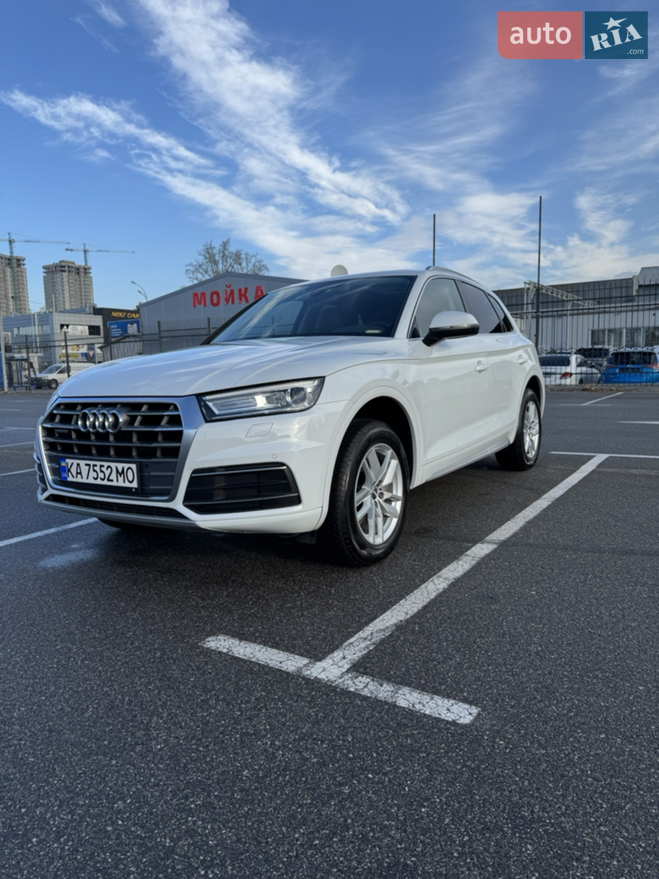 Власне авто, мінімальні пошкодження після ДТП, всі подушки безпеки рідні, всі деталі замінені на оригінальні запчастини (деталі за телефоном). Колір білий перламутровий металік. Торг можливий.
Вкладень не потребує, готовий до перевірок на СТО. Обслуговування на СТО MrDriver, ТО проводилось кожні 5 тис км.
Ідеальне преміальне авто для міста, динамічний та потужний двигун на 252 к.с., система повного приводу Quattro. Парктроніки, електропривод багажника, 3-х зонний клімат-контроль, система "Старт-Стоп", вибір режиму руху, обігрів сидінь та дзеркал, панорама, CarPlay, нова гума на 19" дисках, тощо.