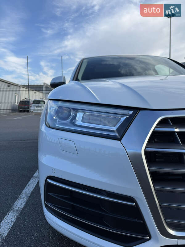 Позашляховик / Кросовер Audi Q5 2020 в Києві фото 7 Позашляховик / Кросовер Audi Q5 2020 в Києві