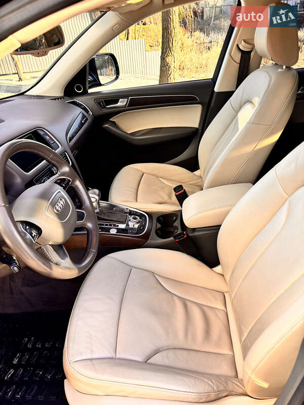 Внедорожник / Кроссовер Audi Q5 2016 в Косове