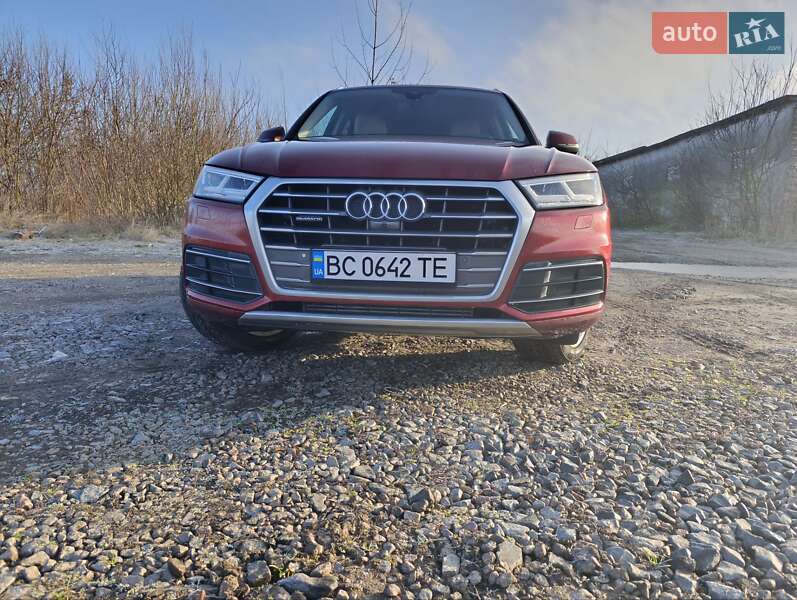 Внедорожник / Кроссовер Audi Q5 2018 в Новом Ярычеве