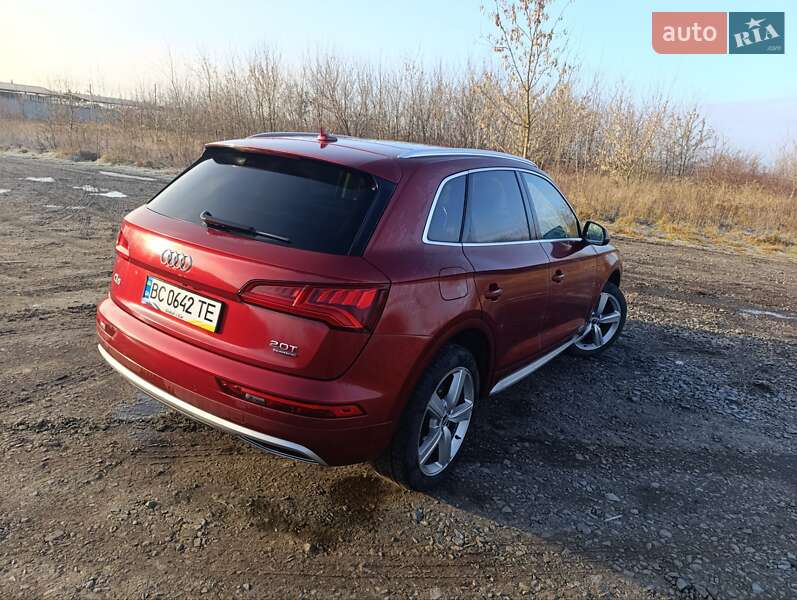 Внедорожник / Кроссовер Audi Q5 2018 в Новом Ярычеве