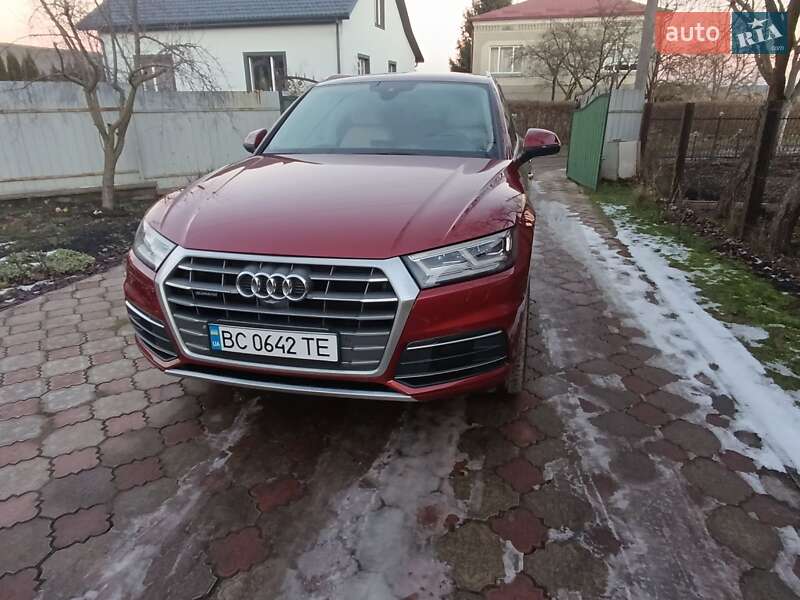 Внедорожник / Кроссовер Audi Q5 2018 в Новом Ярычеве