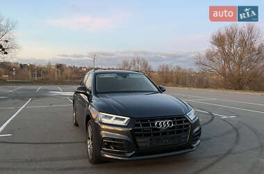 Внедорожник / Кроссовер Audi Q5 2019 в Киеве