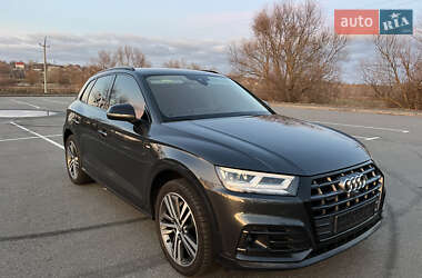 Внедорожник / Кроссовер Audi Q5 2019 в Киеве