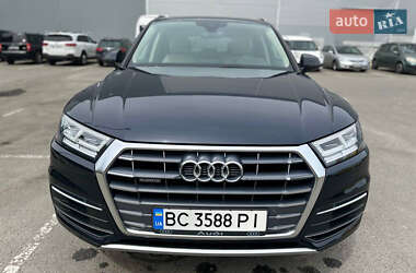Позашляховик / Кросовер Audi Q5 2017 в 