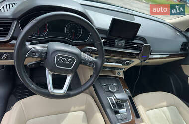 Позашляховик / Кросовер Audi Q5 2017 в 