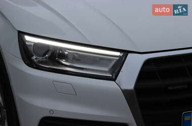 Внедорожник / Кроссовер Audi Q5 2017 в 