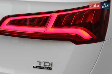 Внедорожник / Кроссовер Audi Q5 2017 в 