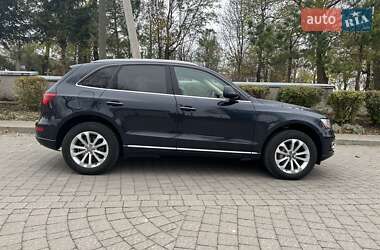 Позашляховик / Кросовер Audi Q5 2015 в 