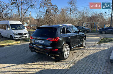 Позашляховик / Кросовер Audi Q5 2016 в 