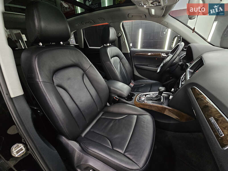 Позашляховик / Кросовер Audi Q5 2016 в Чернівцях