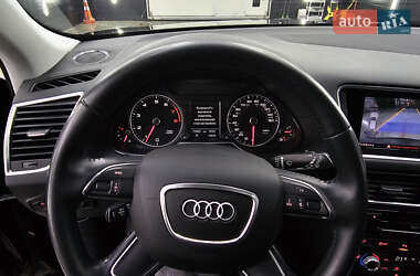 Позашляховик / Кросовер Audi Q5 2016 в 