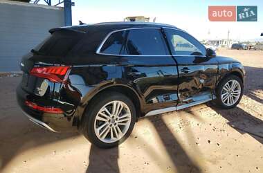 Внедорожник / Кроссовер Audi Q5 2018 в 