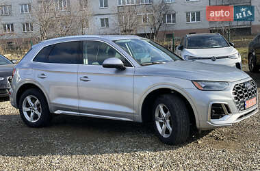 Внедорожник / Кроссовер Audi Q5 2022 в 
