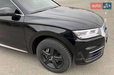 Позашляховик / Кросовер Audi Q5 2017 в 
