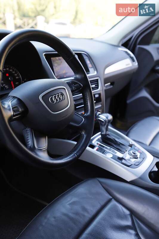 Внедорожник / Кроссовер Audi Q5 2014 в Ивано-Франковске