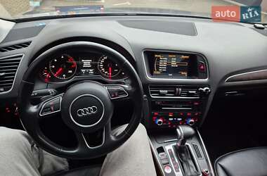 Внедорожник / Кроссовер Audi Q5 2015 в 