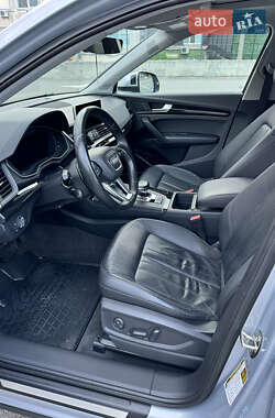 Внедорожник / Кроссовер Audi Q5 2018 в 