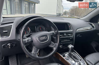 Внедорожник / Кроссовер Audi Q5 2013 в Новояворовске