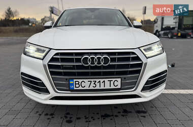 Внедорожник / Кроссовер Audi Q5 2016 в 