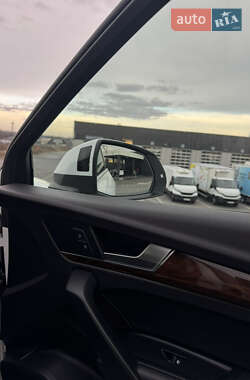 Внедорожник / Кроссовер Audi Q5 2016 в 