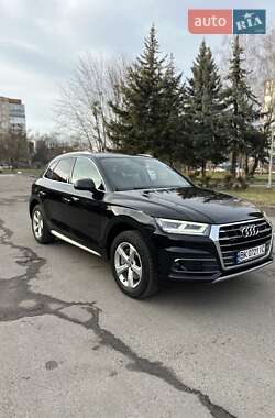 Позашляховик / Кросовер Audi Q5 2017 в Рівному