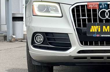 Позашляховик / Кросовер Audi Q5 2017 в 
