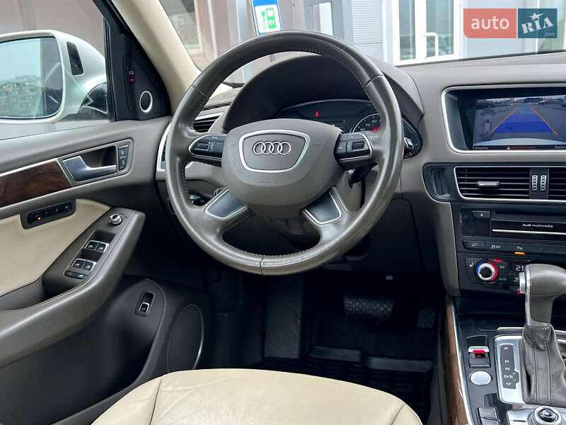Внедорожник / Кроссовер Audi Q5 2017 в Киеве