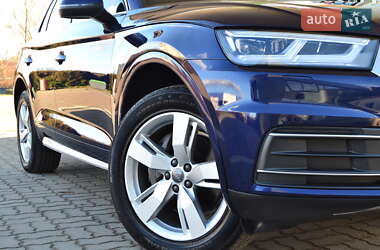 Внедорожник / Кроссовер Audi Q5 2017 в 