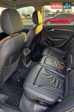 Позашляховик / Кросовер Audi Q5 2015 в 