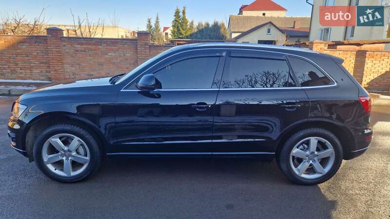 Внедорожник / Кроссовер Audi Q5 2012 в Луцке