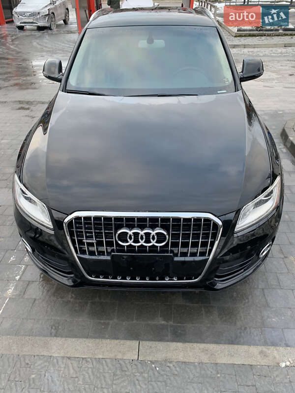 Внедорожник / Кроссовер Audi Q5 2016 в Новояворовске