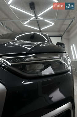 Внедорожник / Кроссовер Audi Q5 2021 в 