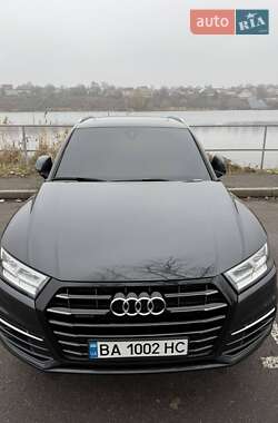 Позашляховик / Кросовер Audi Q5 2017 в Кропивницькому